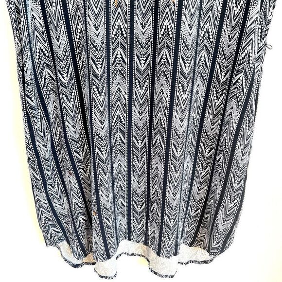 Ariat Nova Dress southwest Print Navy and White Lace up Neck Detail With Feather - Picture 9 of 13